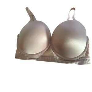 Victoria's Secret Cream Very Sexy Push up Bra- size 34 D